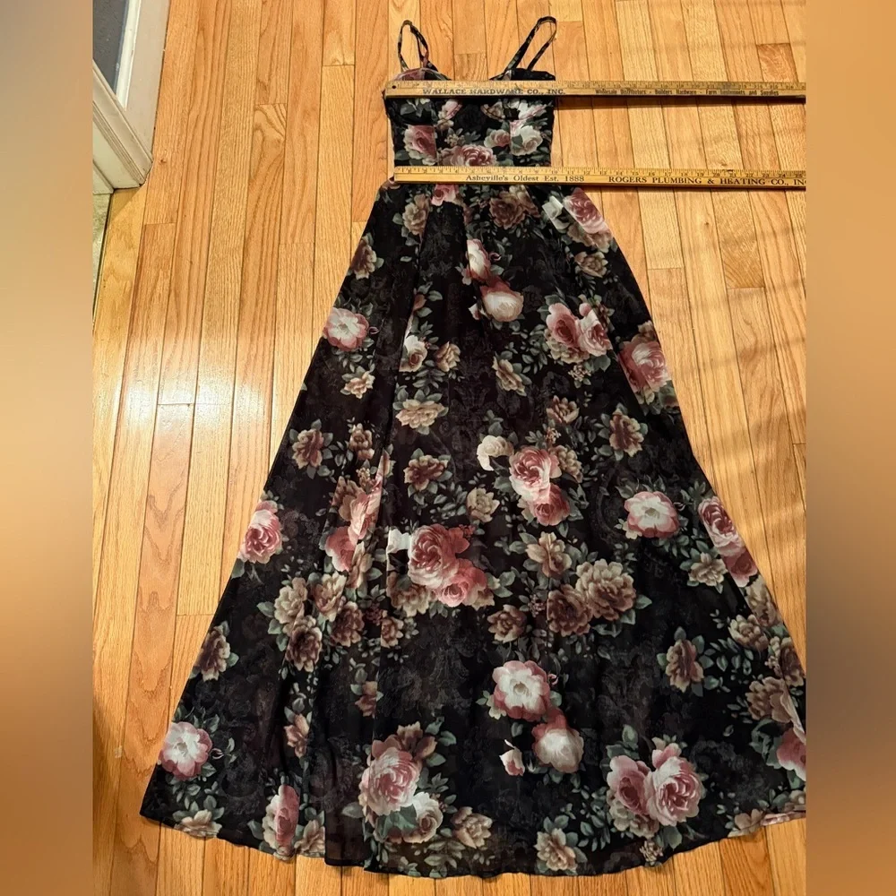 Abercrombie & Fitch Black and Pink Floral Maxi Dress romantic dark floral